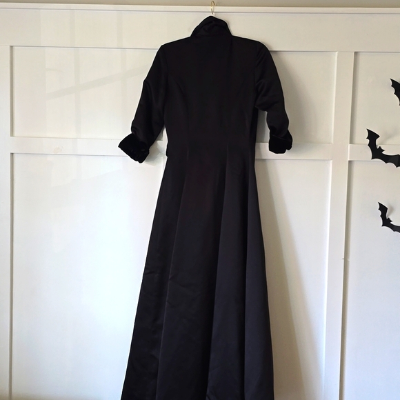 Vintage Black Velvet Trim Opera Gown 🖤 Medium - Picture 8 of 8